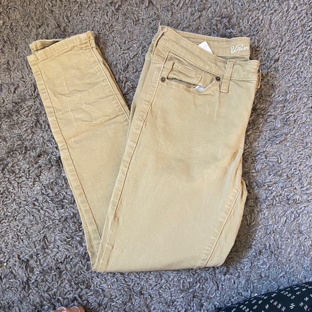 Universal thread khakis